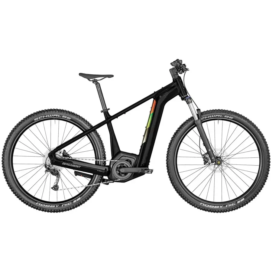 A Bicicleta Elétrica Bergamont E-Revox Edition tem Forqueta Suntour XCM 32, um motor Performance Line Bosch e uma bateria PowerTube de 500 Wh.