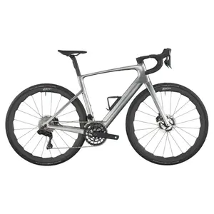 BICICLETA ELÉTRICA SCOTT FASTLANE PREMIUM A Bicicleta Elétrica SCOTT Fastlane Premium tem bateria interna até 290 Wh, Quadro em Carbono HMX e transmissão Shimano Dura Ace Di2 Disc 24 VL.