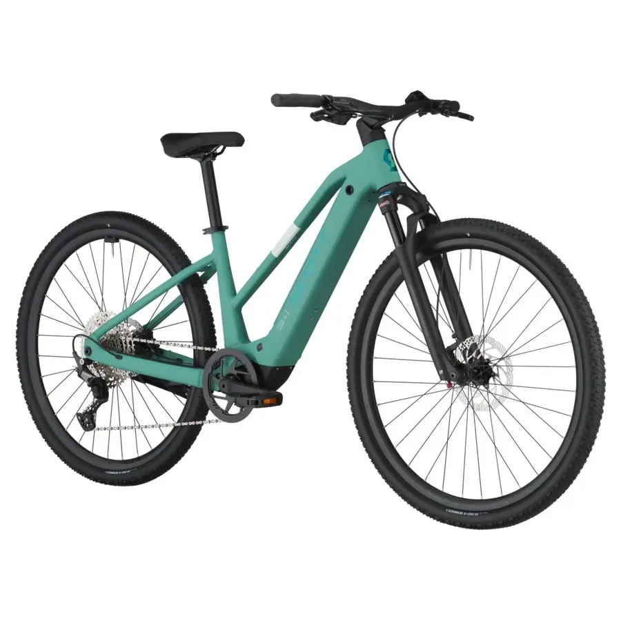 A Bicicleta Elétrica SCOTT Passage 20 Slope tem Shimano Deore de 12VL, Luz dianteira Lezyne e Travões de Disco Shimano.