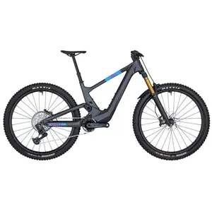 Descubra a Bicicleta Elétrica SCOTT  Voltage eRIDE 900 Tuned tem Quadro em Carbono HMF, Transmissão SRAM GX AXS de 12VL e um motor compacto e silencioso.