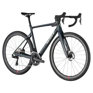 Conheça a Bicicleta SCOTT Addict 20, com geometria focada em endurance. Ideal para quem quer pedalar mais quilómetros com conforto e performance.