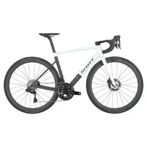 A Bicicleta SCOTT Addict RC PRO desafia a gravidade e eleva o desempenho, esta é a nossa bicicleta de corrida de fábrica mais leve de sempre.